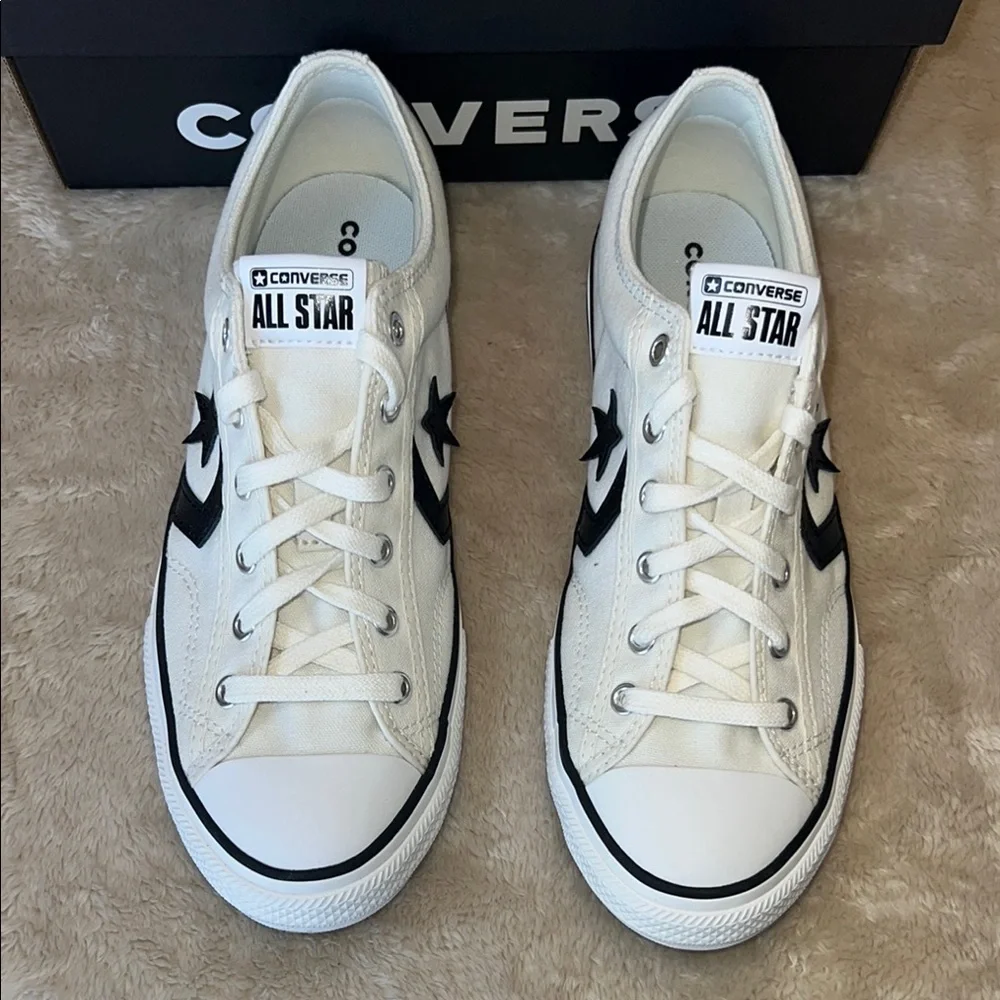 Converse All Star‎ White Sneakers